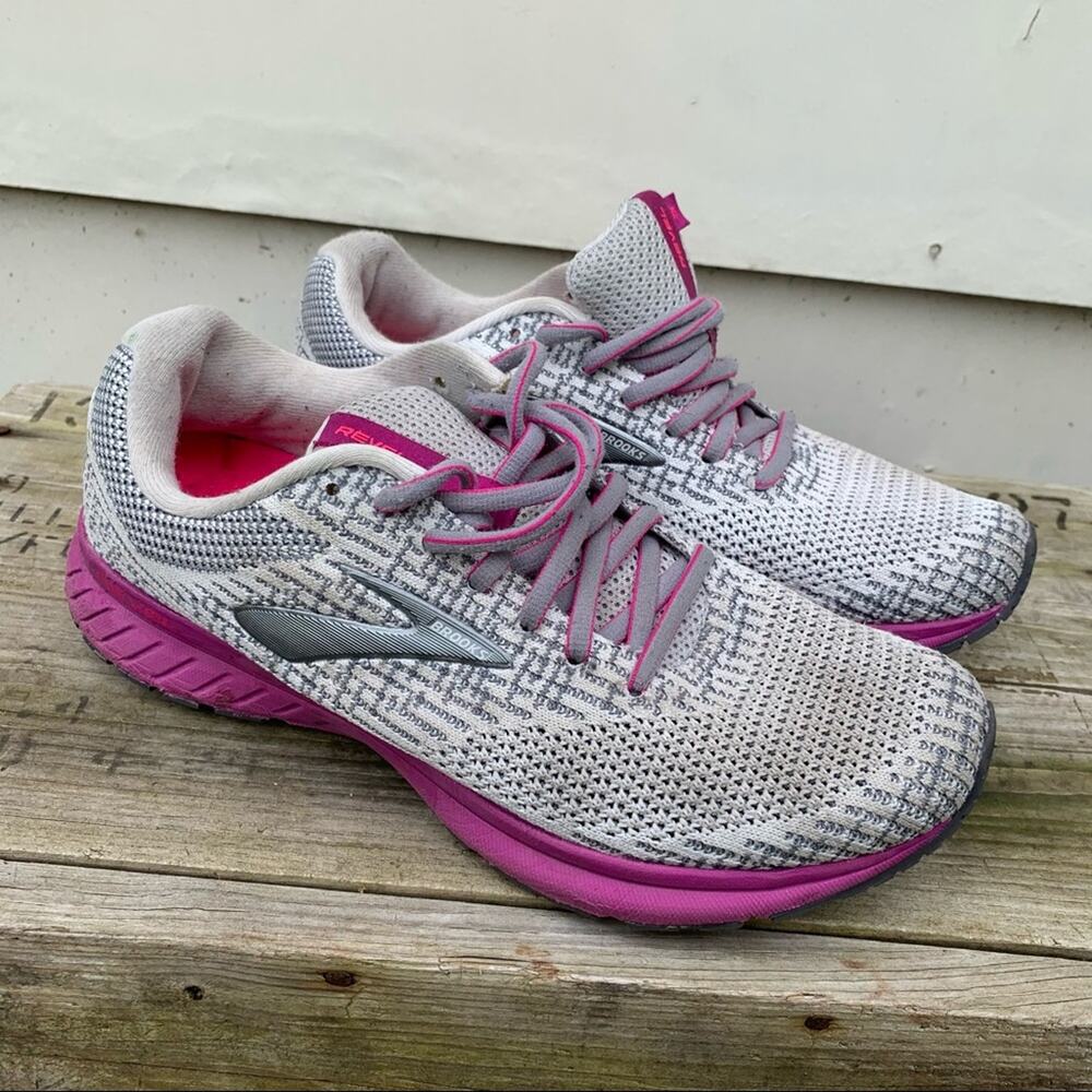 Brooks Revel 3 neutral cushion running shoes 9.5B